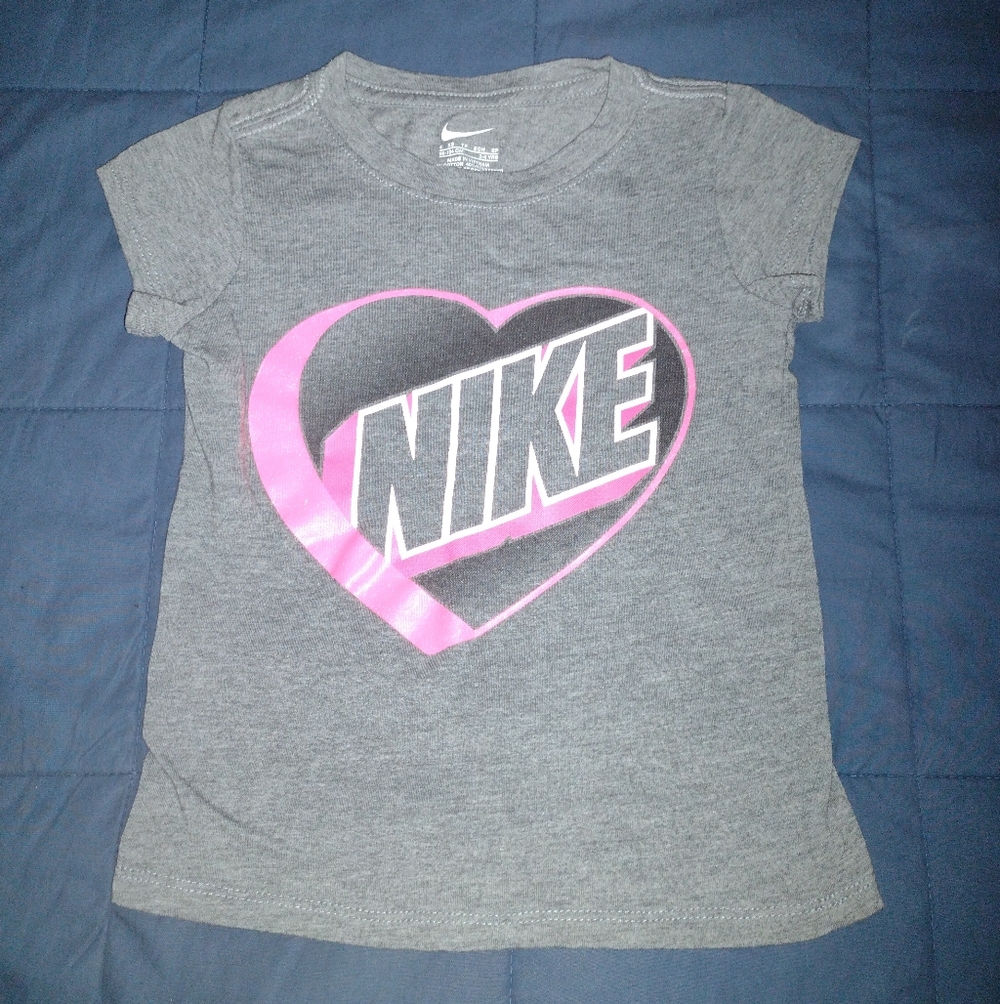 Nike Girl's Pink and Gray Heart Shirt Size 4